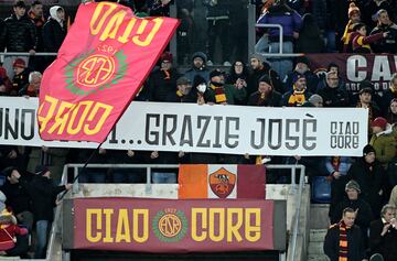 Soccer Football - Serie A - AS Roma v Hellas Verona - Stadio Olimpico, Rome, Italy - January 20, 2024 AS Roma fans with a banner in support of former manager Jose Mourinho inside the stadium before the match REUTERS/Alberto Lingria