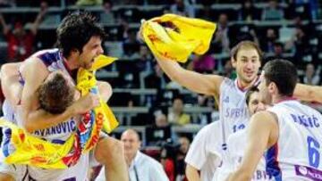 <strong>TEODOSIC.</strong>