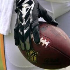 La NFL piensa que los guantes son demasiado eficaces