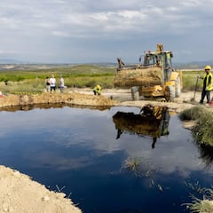 Encuentran un derrame de petróleo y repsol A