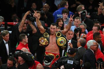 Wladimir Klitschko celebra su victoria ante Bryant Jennings, la cual fue la última de su carrera.