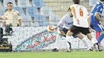 <b>NO FUE GOL.</b> Para los azulones el gol de Villa está bien anulado y no debió subir al marcador.