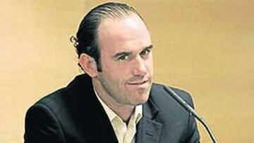 <b>DECISIONES. </b>El Director Deportivo continúa trabajando en la confección de la plantilla.