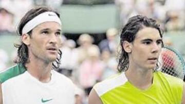 <b>ENEMIGOS ÍNTIMOS. </b>Moyá y Nadal, compañeros de entrenamientos en Mallorca y rivales en Miami.