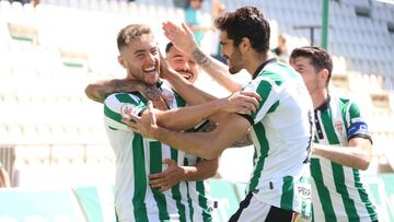 Imagen del partido entre el Córdoba y el Ceuta