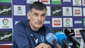 Mendilibar: "Disponemos de una bola extra que los de abajo no tienen"