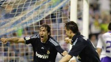 El gol de Raúl ante el Zaragoza, en el mismo campo en el que debutó de blanco, podría haber sido su último tanto de la temporada, y quién sabe si el último de su carrera en el Real Madrid.