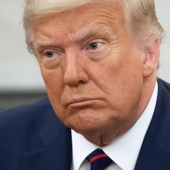 Trump autoriza en EE UU las transfusiones de plasma con anticuerpos a enfermos