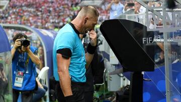 Final countdown 1 Referee Nestor Pitana consults VAR before awarding a penalty to France during the 2018 FIFA World Cup final.