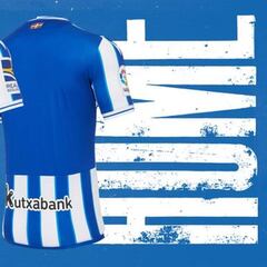 Los heroes del Covid presentan la nueva equipación de la Real