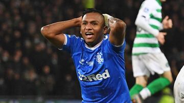 Alfredo Morelos sigue sin poder anotar ante Celtic.