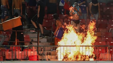 Caos en el partido de la U: el fútbol chileno, otra vez secuestrado por la violencia