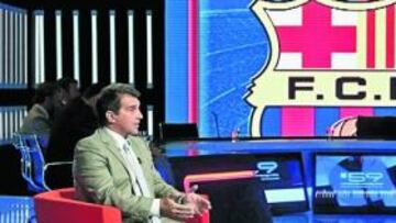 <b>TRANQUILO. </b>Joan Laporta y Ana Pastor, directora y presentadora del programa '59 Segundos', ayer.