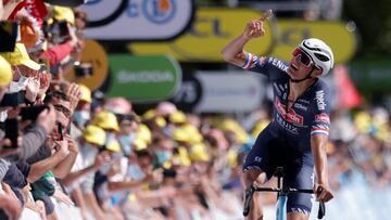 Cycling - Tour de France - Stage 2 - Perros-Guirec to Mur-de-Bretagne Guerledan - France - June 27, 2021 Alpecin&acirc;Fenix rider Mathieu van der Poel of the Netherlands celebrates as he crosses the finish line to win the second stage Pool via REUTERS/