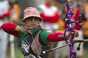 Aída Román es el estandarte del equipo femenino de tiro con arco. Román logró la plata olímpica hace cuatro años en individual. Logró la medalla de oro en el campeonato mundial de tiro con arco bajo techo en 2014.