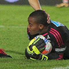 Pinto habla sobre contar con Fariñez en una posible final