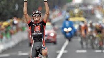 <b>ESPLÉNDIDO. </b>Luis León consiguió la segunda etapa para el Caisse d'Epargne en este Tour. Mientras, Beltrán, positivo por EPO, acabó la jornada antes de ser detenido.