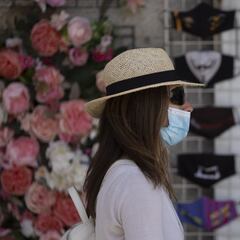 Fin de mascarillas en interiores: multas y sanciones del BOE si no la llevo en sitios obligatorios