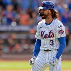 The New York Mets riding a wave behind late season acquisition Jesse Winker