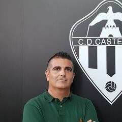 El Castellón despide a Escobar y ficha a David Gutiérrez