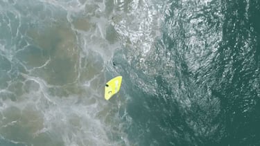 Un dron salva de ahogarse a dos bañistas