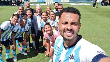 Racing presenta a Edwin Cardona