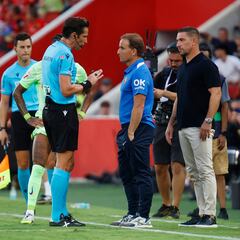 Arrasate: “Delante de mí, el cuarto árbitro le ha dicho a Munuera que es un golpe en la cabeza”