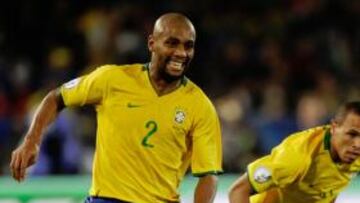 Benítez ya piensa en suplir a Maicon