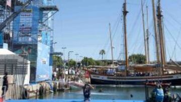 Impresionantes balas humanas desde 27 metros de altura