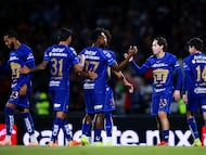 Soccer Football - Liga MX - Pumas UNAM v Santos Laguna - Estadio Olimpico Universitario, Mexico City, Mexico - January 30, 2026 Pumas UNAM's Jordan Carillo celebrates scoring their third goal with Alvaro Angulo REUTERS/Eloisa Sanchez