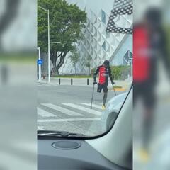 Rojinegros discapacitados se lucen en semáforo mientras dominan el balón