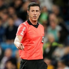 Soto Grado sustituye por lesión a Martínez Munuera en el Atlético-Barcelona