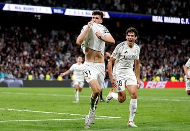 Jacobo Ramón y Vallejo celebran el gol de la victoria ante el Mallorca en Liga.