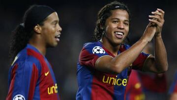 Durante su tiempo en el FC Barcelona, Gio mantuvo una buena relación con el astro brasileño Ronaldinho.