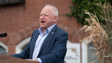 The Democratic vice presidential nominee is the special guest on “The Late Show with Stephen Colbert” and will deliver his last address to the nation before Tuesday’s election.