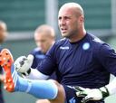 Pepe Reina se recupera de su lesión y vuelve a entrenarse