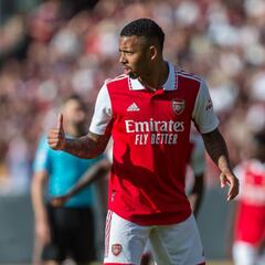 How many goals did Gabriel Jesus score on his Arsenal debut?