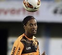 Ronaldinho podría no jugar el Mundial de Clubes por lesión