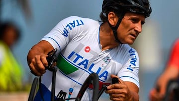 Zanardi durante una competición representando a Italia.