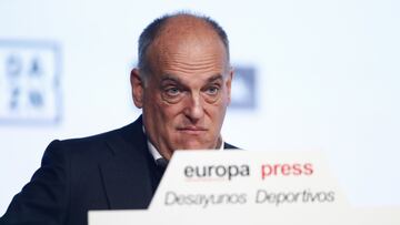 El presidente de LaLiga, Javier Tebas, interviene en un Desayuno Deportivo de Europa Press, a 11 de mayo de 2021, en el Auditorio El Beatriz Madrid, en Madrid, (España). Tebas analizará durante el encuentro, patrocinado por DAZN, Liberbank,