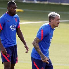 Simeone se lleva a Kondogbia, Giménez y Hermoso a Inglaterra