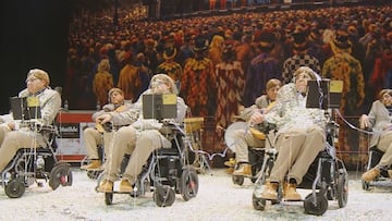 La chirigota inspirada en Stephen Hawking traspasa fronteras: “Nos preocupamos de no pasar la línea del humor negro”