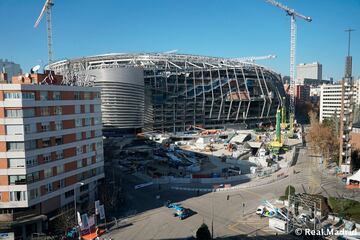 Las obras de remodelación del estadio del Real Madrid siguen a buen ritmo y encaran la recta final para su estreno la próxima temporada. 