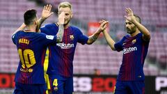 Barcelona golea a Deportivo y aumenta su ventaja como líder