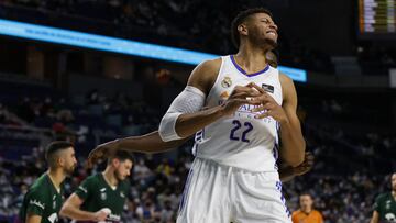 Edy Tavares, p&iacute;vot del Real Madrid.