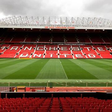 Lo apodan 'El teatro de los sueños' por Sir Bobby Charlton y ha sido la casa del Manchester United desde 1910. Tiene espacio para 75.000 espectadores y ha acogido partidos de la Copa del Mundo, de Eurocopa, de los Juegos Olímpicos, una final de Champions,