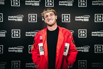 Logan Paul es un estadounidense de 24 a?os que salt¨® a la fama por sus v¨ªdeos en Vine. El joven tambi¨¦n ha actuado en series de televisi¨®n y pel¨ªculas. En 2017 visit¨® el ¡®Bosque de los Suicidios¡¯ de Jap¨®n y retransmiti¨® a un hombre muerto colgado de un ¨¢rbol, siendo objeto de m¨²ltiples cr¨ªticas que cuestionaron la moral del youtuber.