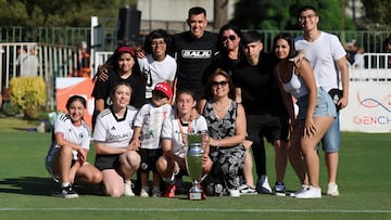 “Es un honor jugar en Colo Colo, el más grande de Chile; ahora ya estoy con mis papás en Santiago”