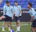 Calleri y Odegaard abren el apetito en Cornellà