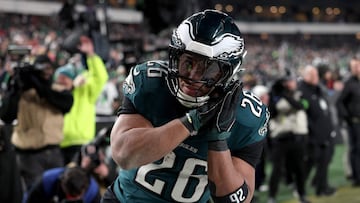 PHILADELPHIA, PENNSYLVANIA - JANUARY 26: Saquon Barkley #26 of the Philadelphia Eagles reacts to his touchdown against the Washington Commanders during the fourth quarter in the NFC Championship Game at Lincoln Financial Field on January 26, 2025 in Philadelphia, Pennsylvania. Emilee Chinn/Getty Images/AFP (Photo by Emilee Chinn / GETTY IMAGES NORTH AMERICA / Getty Images via AFP)